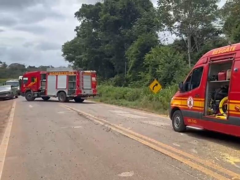 Corpo de Bombeiros  atende ocorrências de acidente de trânsito em diferentes locais nesta quarta-feira (14) - 